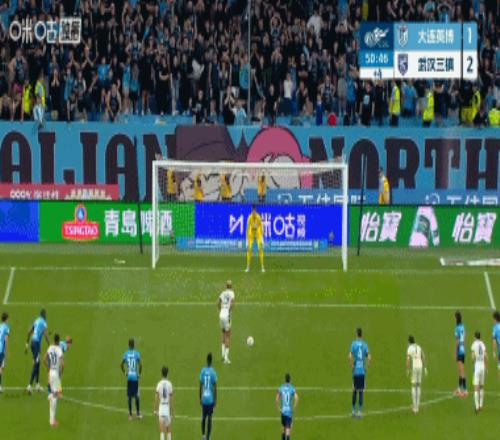 低价出行天花板!剁椒鱼头也能跑出租车了:起步价仅2.5元