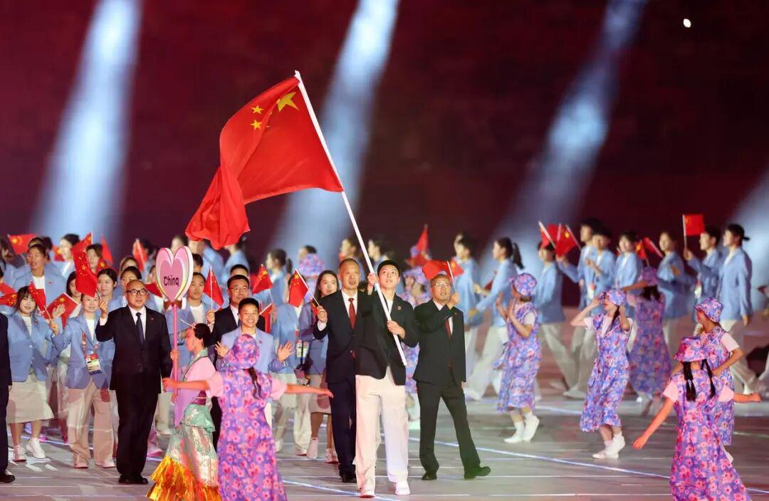 亚运会尴尬频出！中国射击队因酒店太远放弃开幕式...泰国运动员吐槽吃不饱；韩国运动员发文“救救我们”